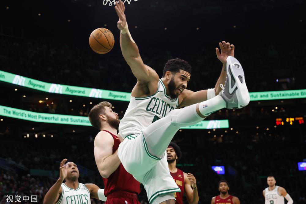 这不禁让人 这不禁让人